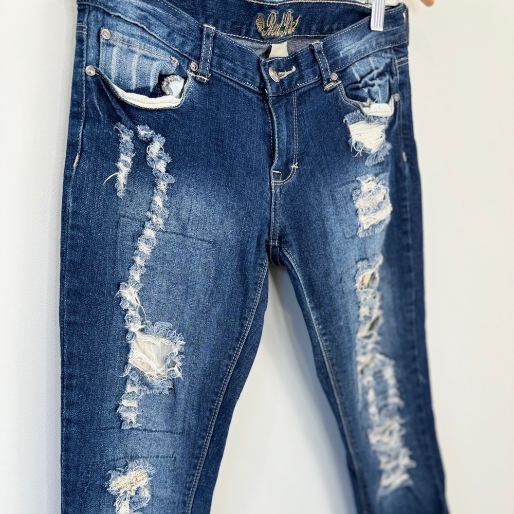 Red Rivet Ripped Blue Cropped Jeans (7) - Picture 3 of 7